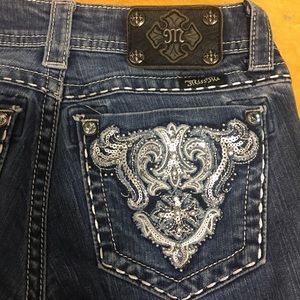 Miss Me Skinny Jeans: Sz 26, paisley butt